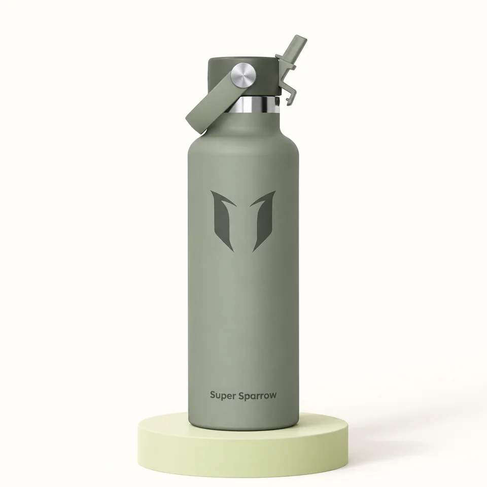 Super Sparrow FlipFlow — gourde vert armée 750 ml — Gourde FlipFlow avec embout relevé et poignée.